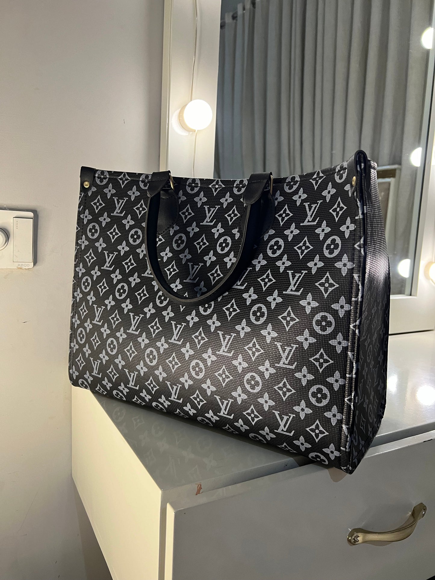 Taco Tote Black