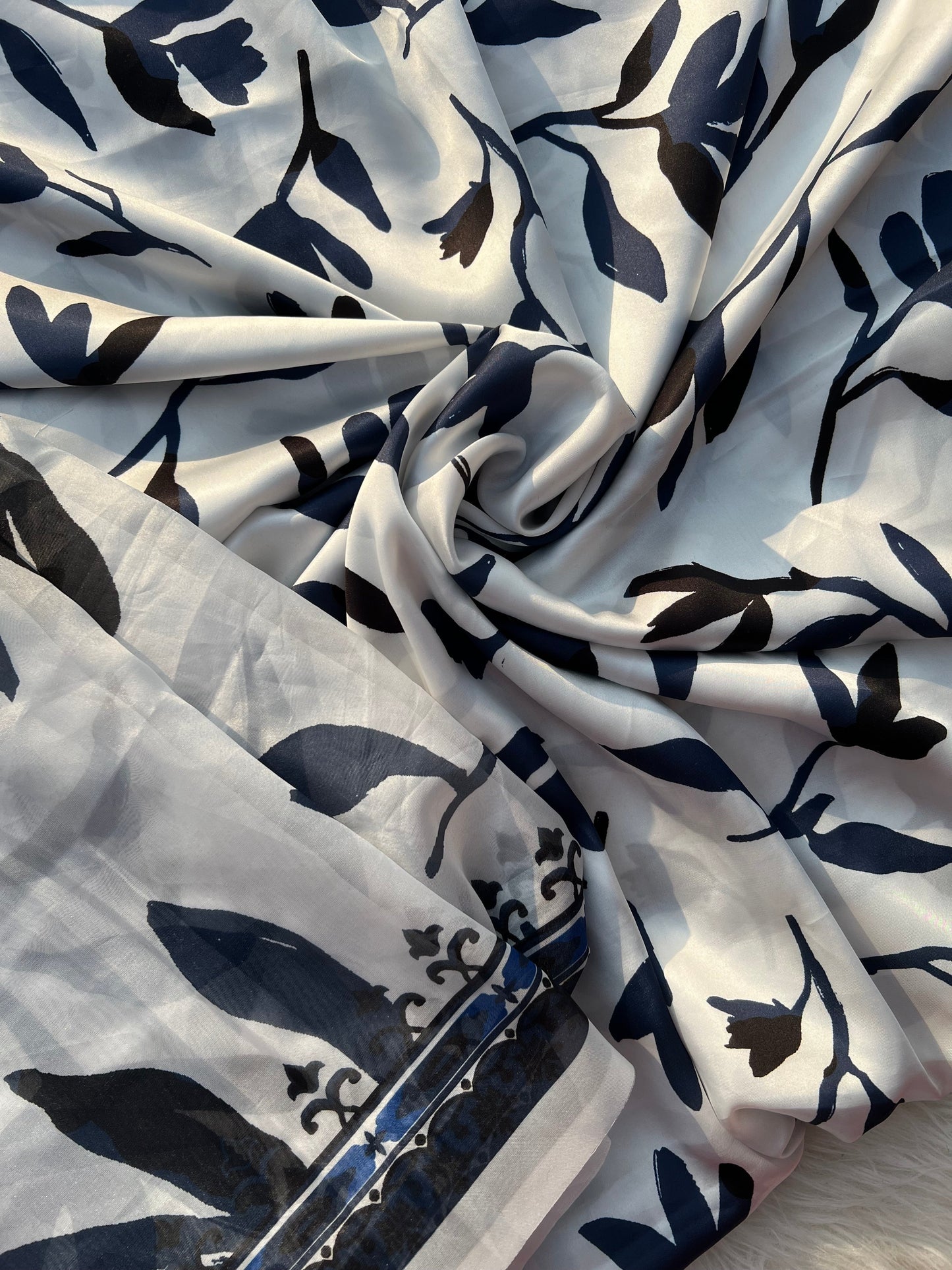 Minhas 3 pc silk