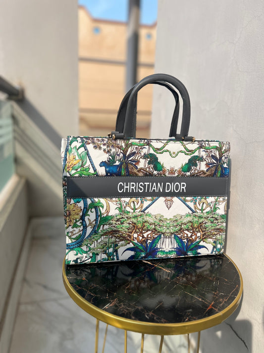 The jungle tote