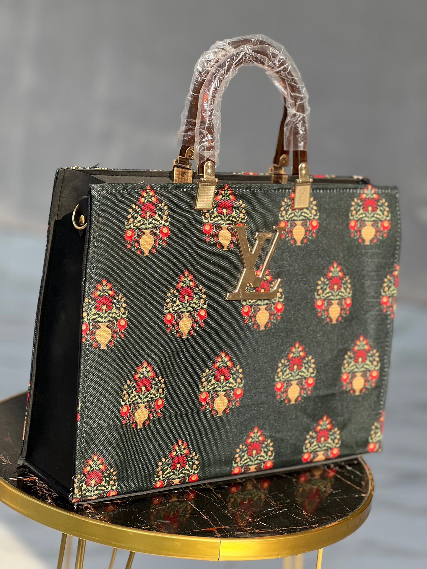 LV bottle green